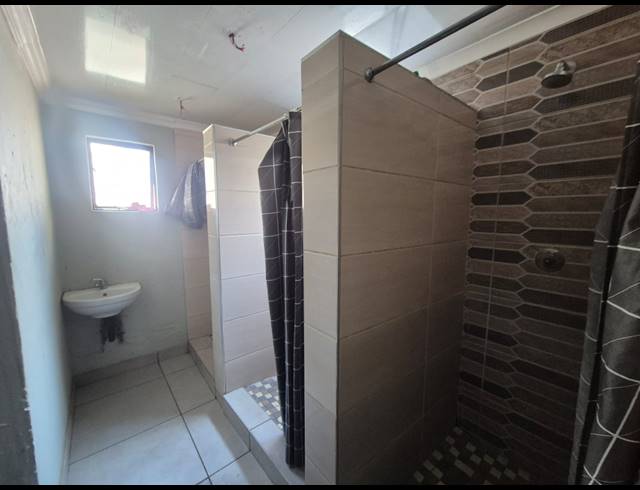 21 BEDROOM HOUSE FOR SALE IN VANDERBIJLPARK SE 7